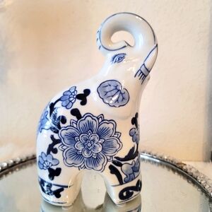 Vintage Chinoiserie Blue and White Elephant  Floral 7" Tall  New